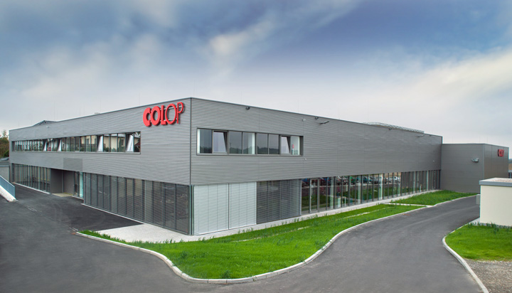 Výrobní hala COLOP CZ v Borovanech, kompletní elektroinstalace KOMI-ELEKTRO